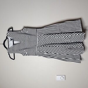 Ann Taylor fit and flare striped dress black, white size 8
